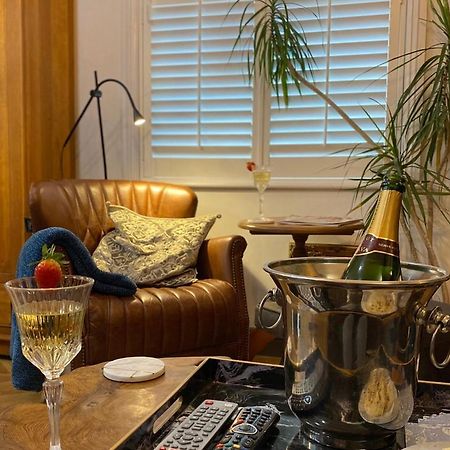 Ourhaus Apartment Beverley Bagian luar foto