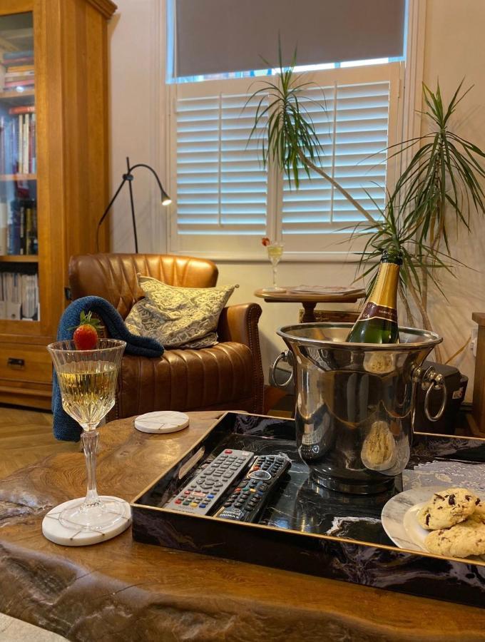 Ourhaus Apartment Beverley Bagian luar foto